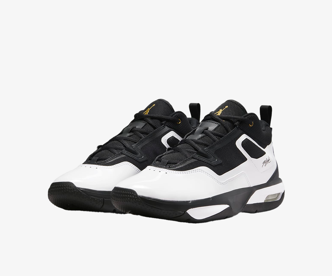 NIKE | JORDAN STAY LOYAL 3