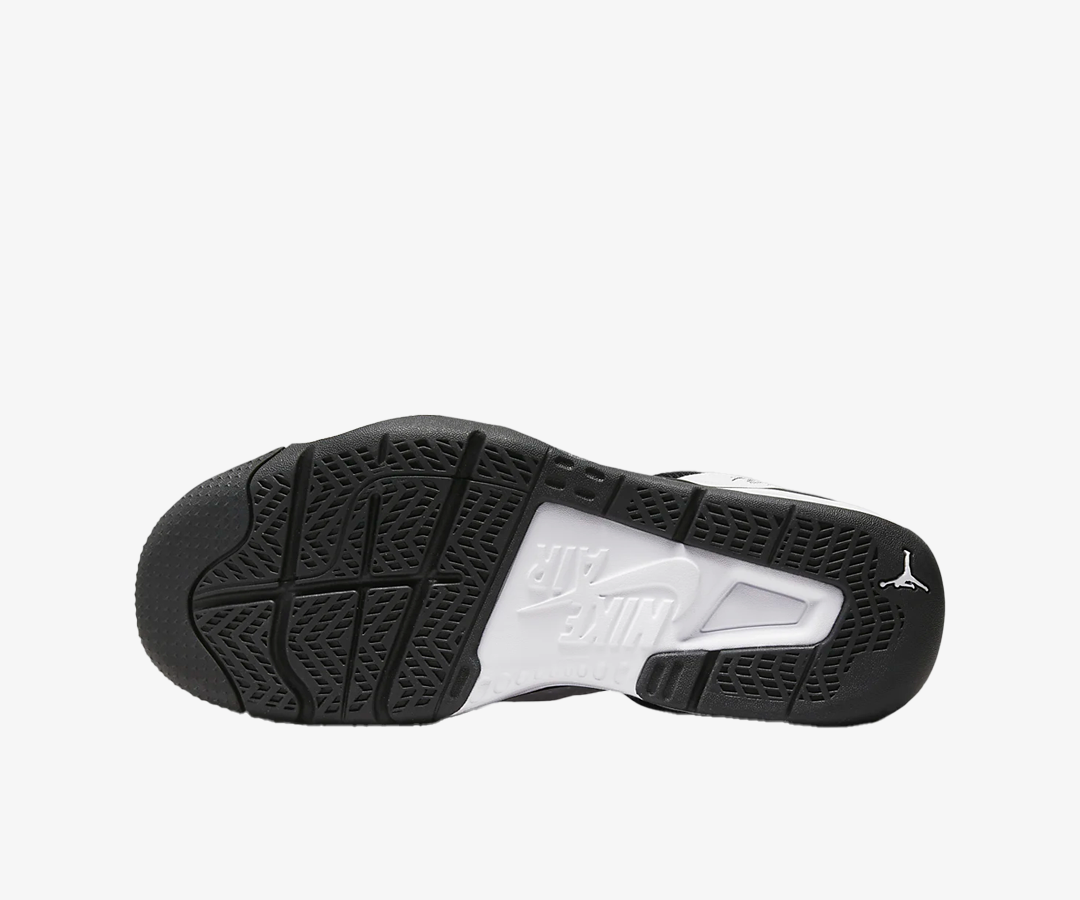 NIKE | JORDAN STAY LOYAL 3