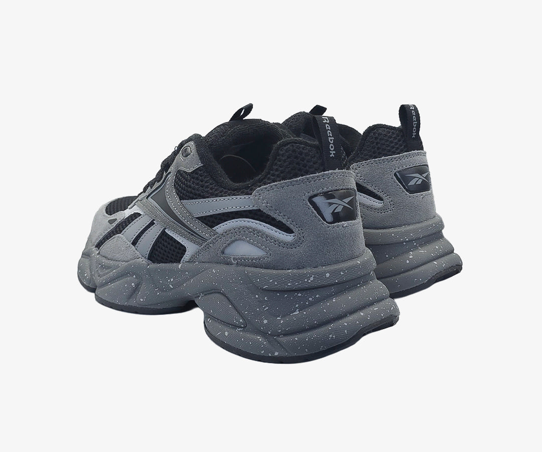 REEBOK | CHARGE RUN