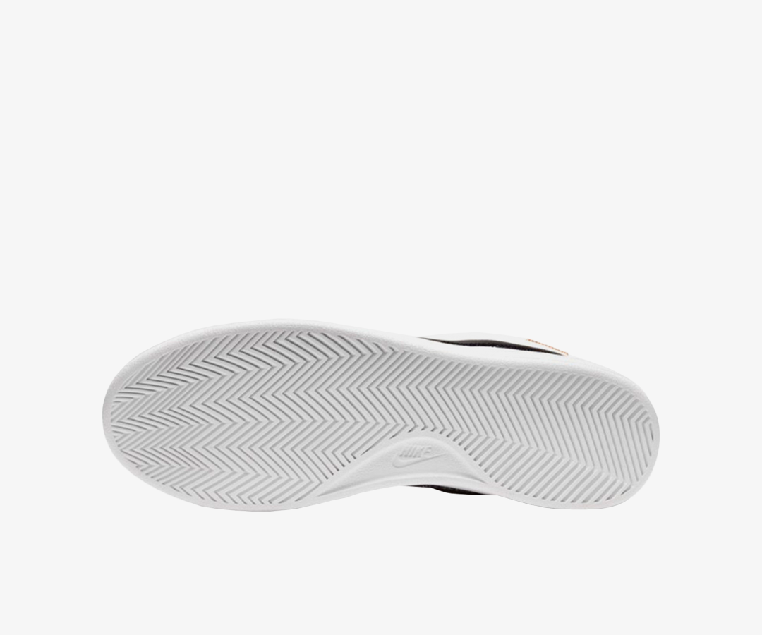 NIKE | COURT ROYALE